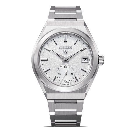 Citizen-Uhr mit weißem Zifferblatt und silbernem Armband, elegantes Design.