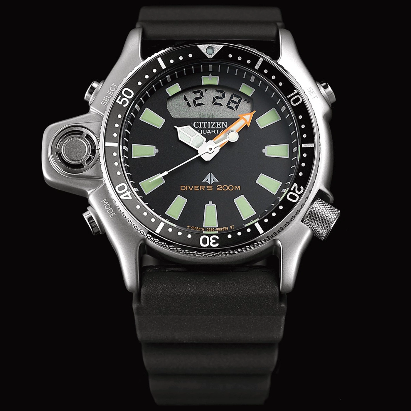 Citizen Quartz Diver's watch with black dial and digital display, silver case.