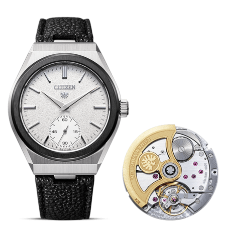 Citizen-Uhr mit schwarzem Armband und detailliertem Uhrwerk.