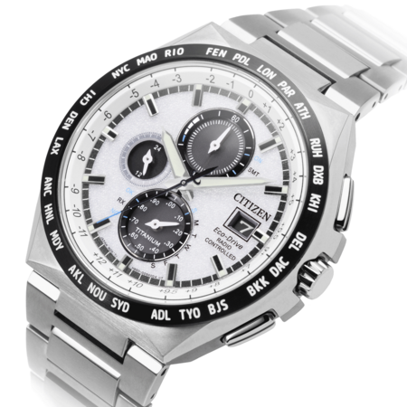 AT8238-84L_White_Beauty-View3_q4oHn4s