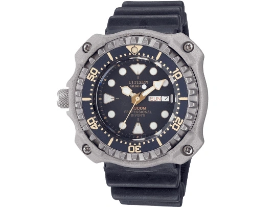 Citizen watch with black dial and rubber strap, professional diver's watch